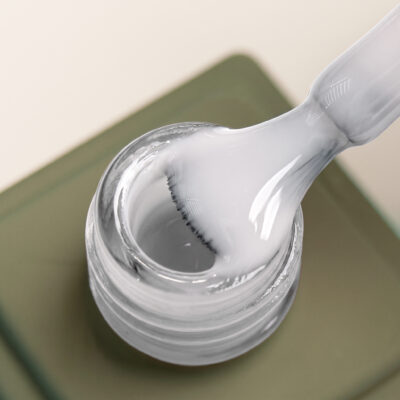 RUBBER BASE MILKY WHITE 2 YAS